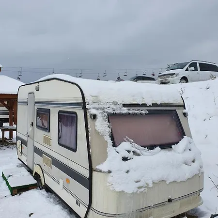 Campsite Трейлер